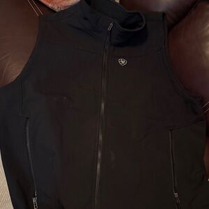 Ariat Men's Black Zip-Up Vest